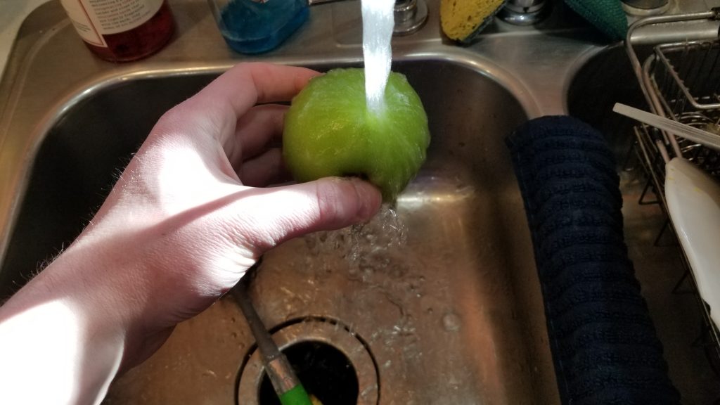 washing an apple for apple crisp recipe